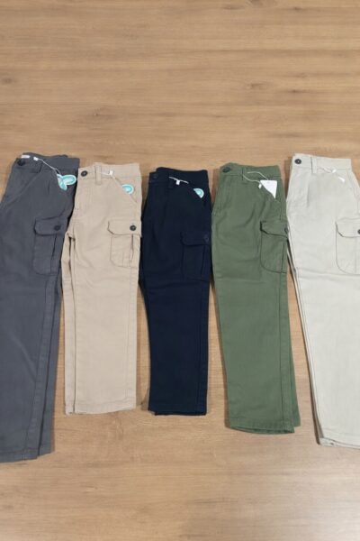 Pantalones cargo niño con bolsillos