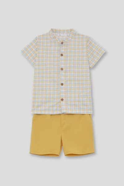 Conjunto amarillo infantil niño pantalón y camisa. Familia piopio