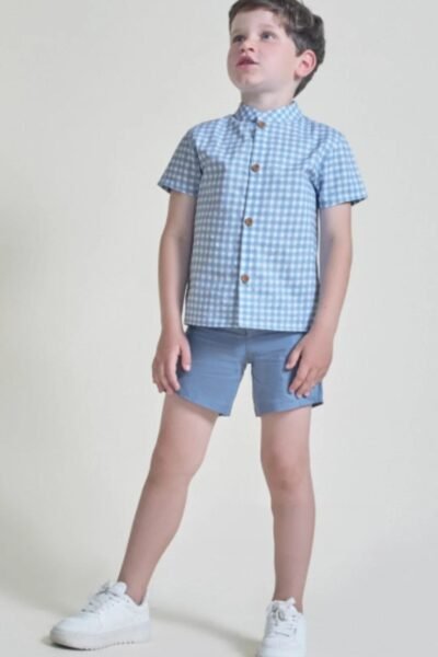 Conjunto azul infantil niño pantalón y camisa. Familia caracol